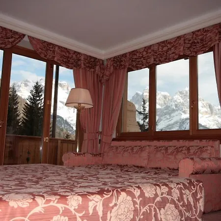 Lorenzetti Hotel 4*