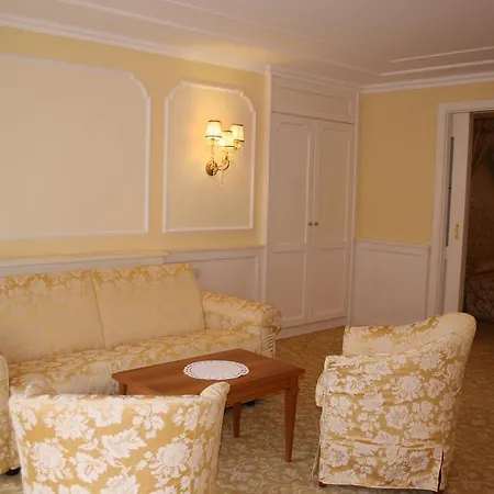 Lorenzetti Hotel 4*