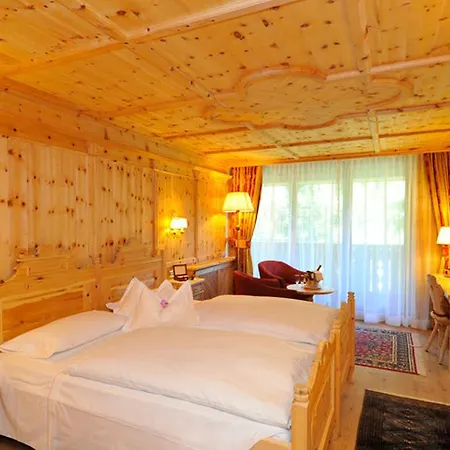 Lorenzetti Hotel Madonna