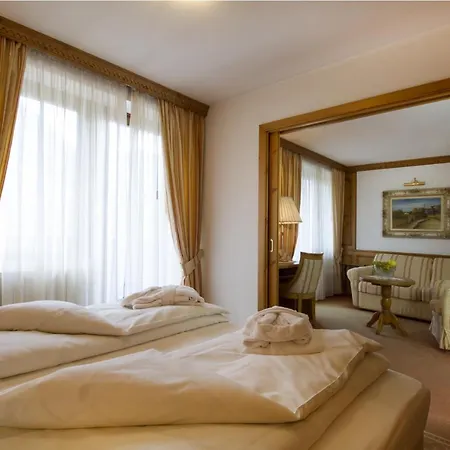 Lorenzetti Hotel Madonna